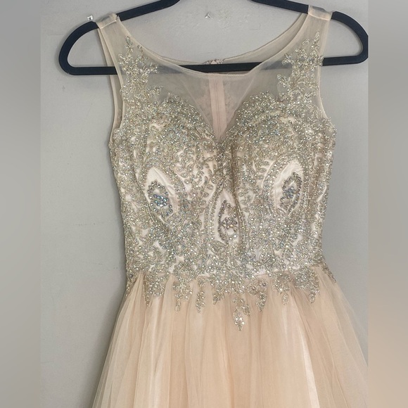 Cinderella Divine Women’s Formal Event Short Party Prom Homecoming Dress Size 6 - Picture 4 of 16